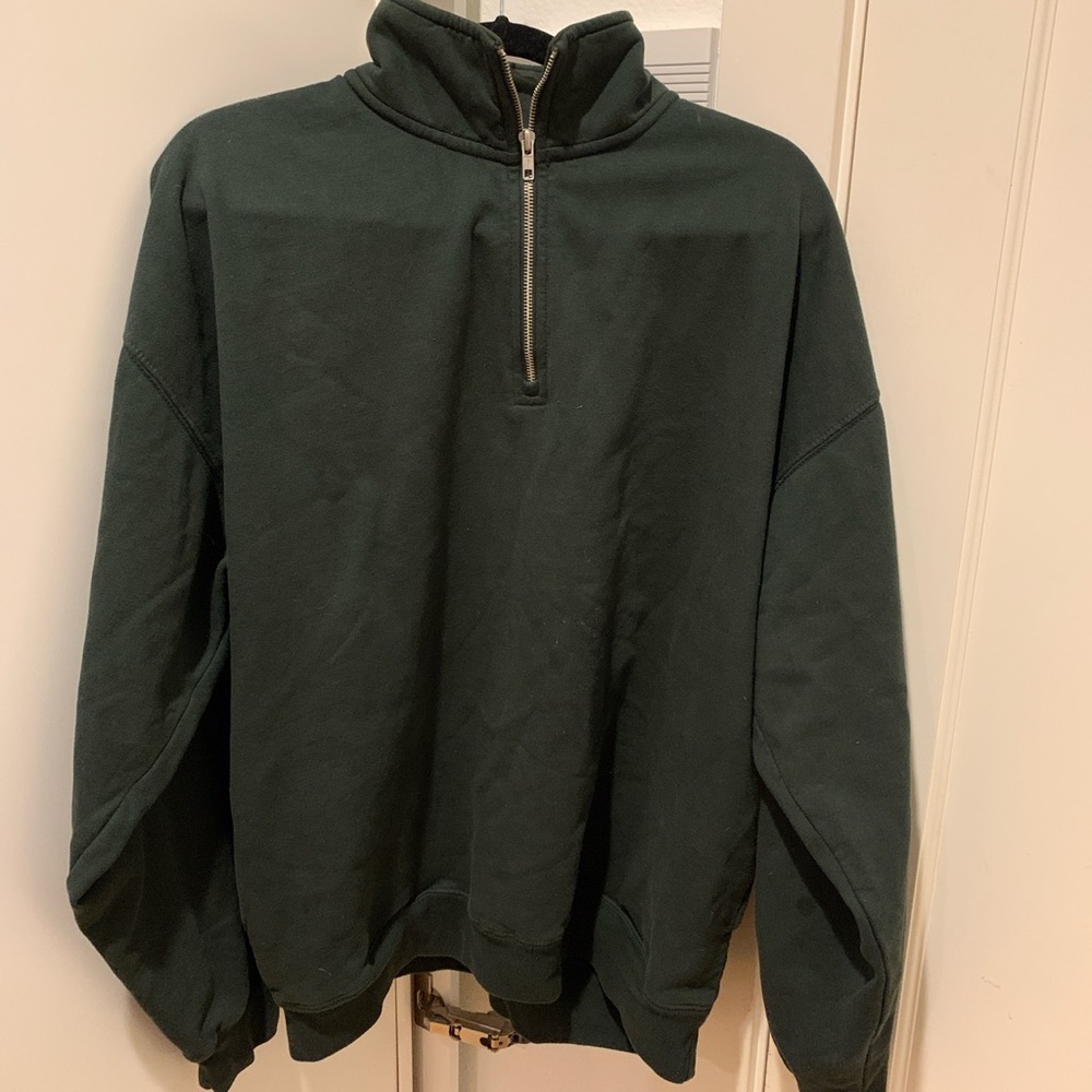 brandy melville oversized quarter zip crewneck!
